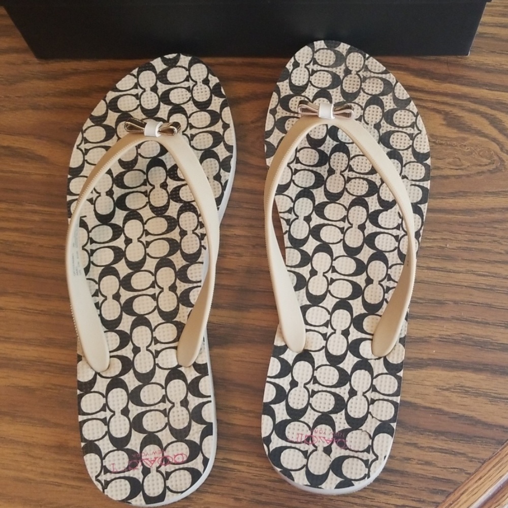 Coach flip flops